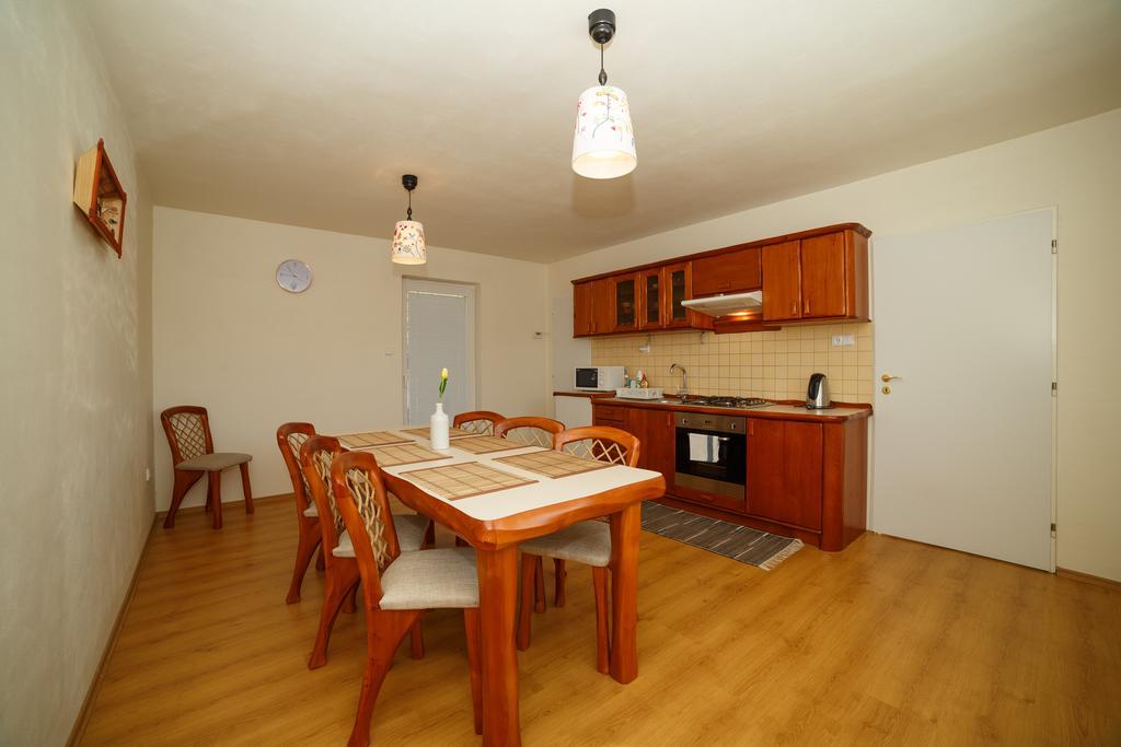 Apartmanovy Dom River Blatnica Bagian luar foto